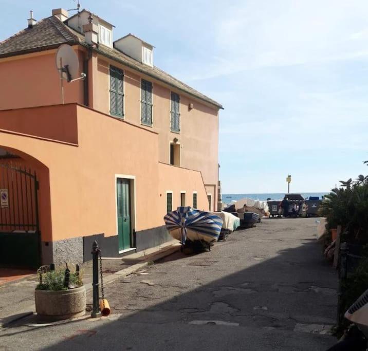Pisi Home, 2 Min Dalla Spiaggia E Dall' Ospedale Gaslini Генуя Екстер'єр фото